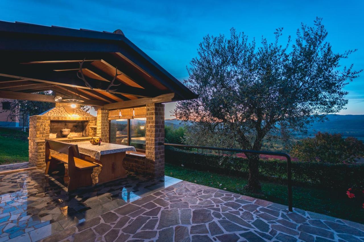 Guest House Nena Motovun Kültér fotó