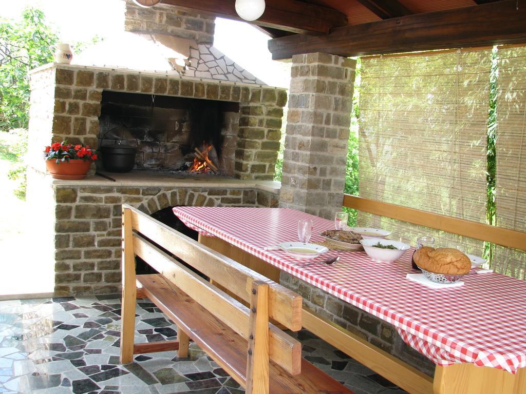 Guest House Nena Motovun Szoba fotó